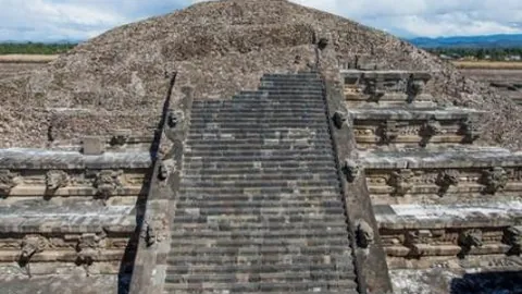 张帅与姆拉德诺维奇组合澳网女双止步八强，不敌对手